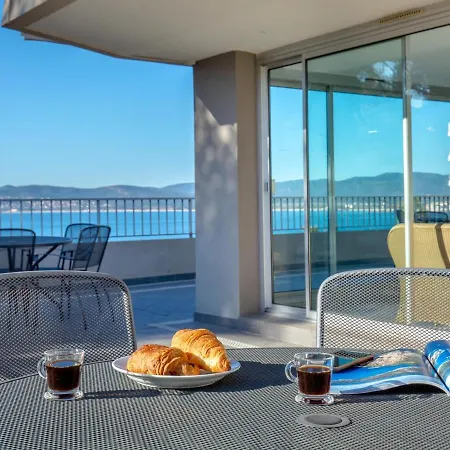 2 Pieces Avec Balcon Et Terrasse - A 50m - Clim, Wifi, Parking - Fr-1-466a-17 Saint-Raphaël